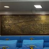中國新聞網(wǎng)報道：大連艦:艦徽來自大連 用大連元素講述海軍故事